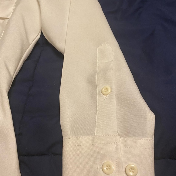 Official uniform shirt - Picture 4 of 5